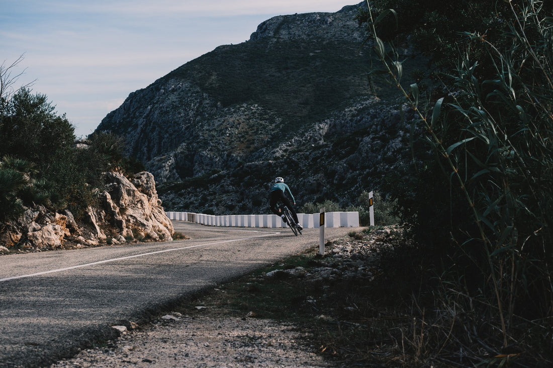 How to Ride Through Winter: Why Thermal Bibs Make the Difference - Label Collective