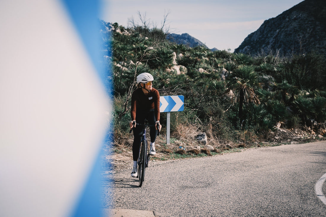What Makes a Great Women’s Cycling Jersey? A Simple Guide - Label Collective